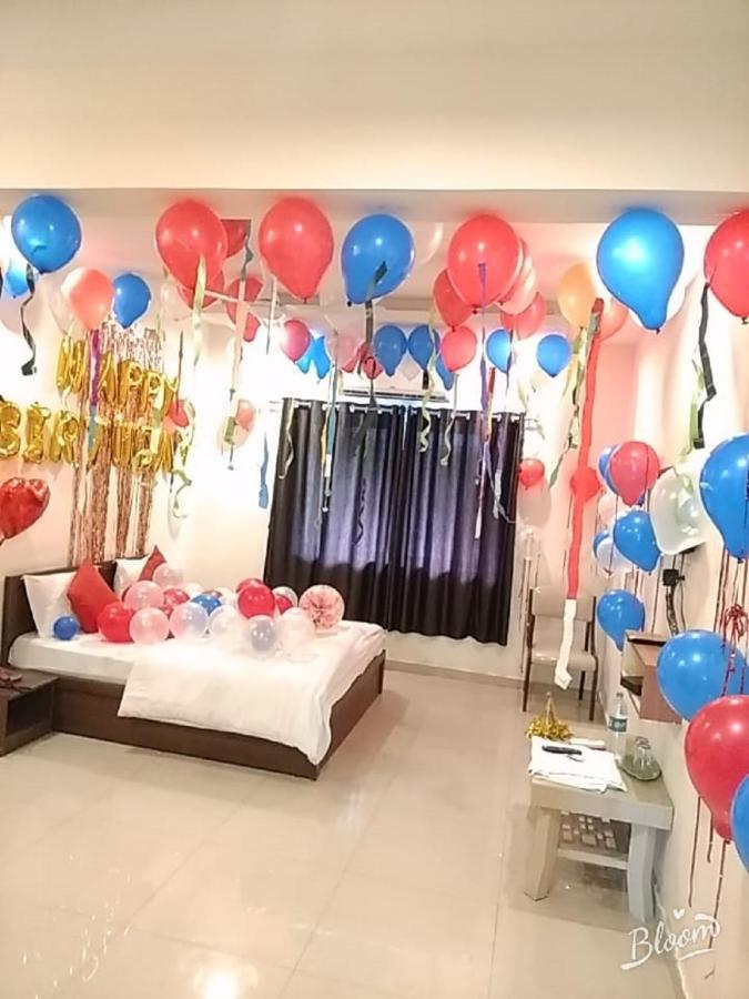 Hotel Krishna Pardi Экстерьер фото
